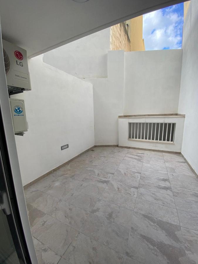 Gzira Two-Bedroom Apartment Kültér fotó